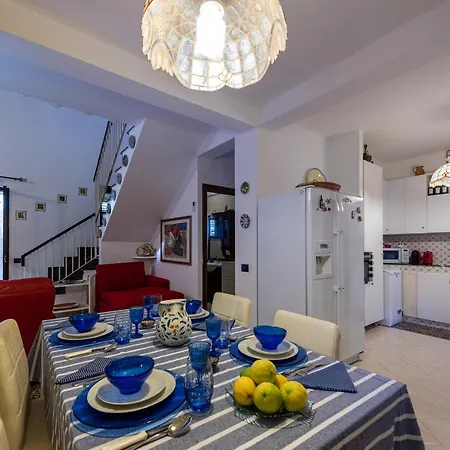 Azzurra Villa